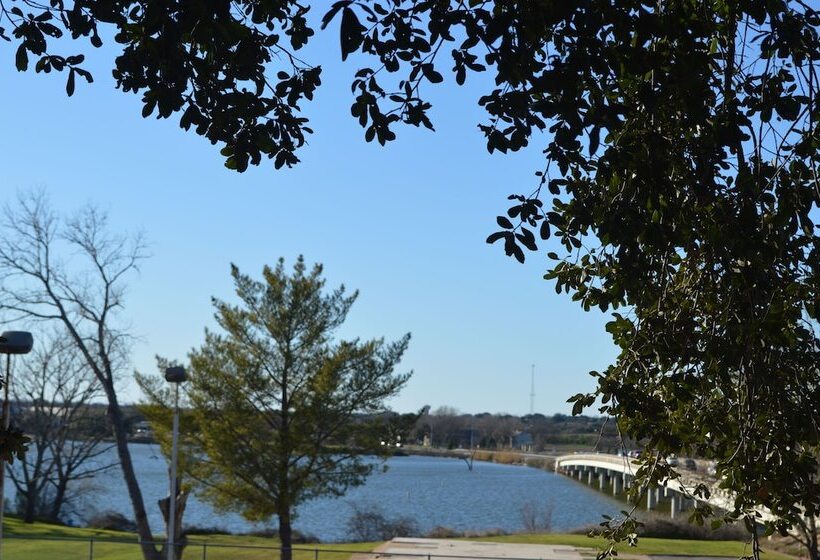 Мотель Lake View Inn