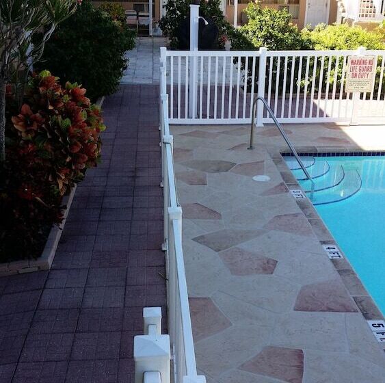 汽车旅馆  The Palms On Ocean