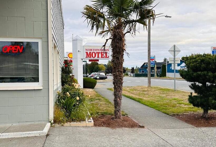 Northwoods Motel