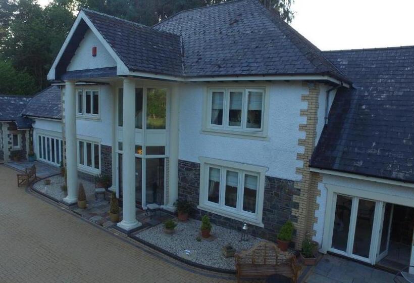 Plas Y Dderwen Bed And Breakfast