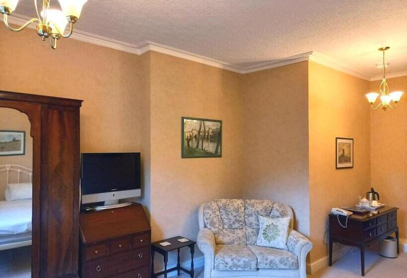 The Forest Country House B&b