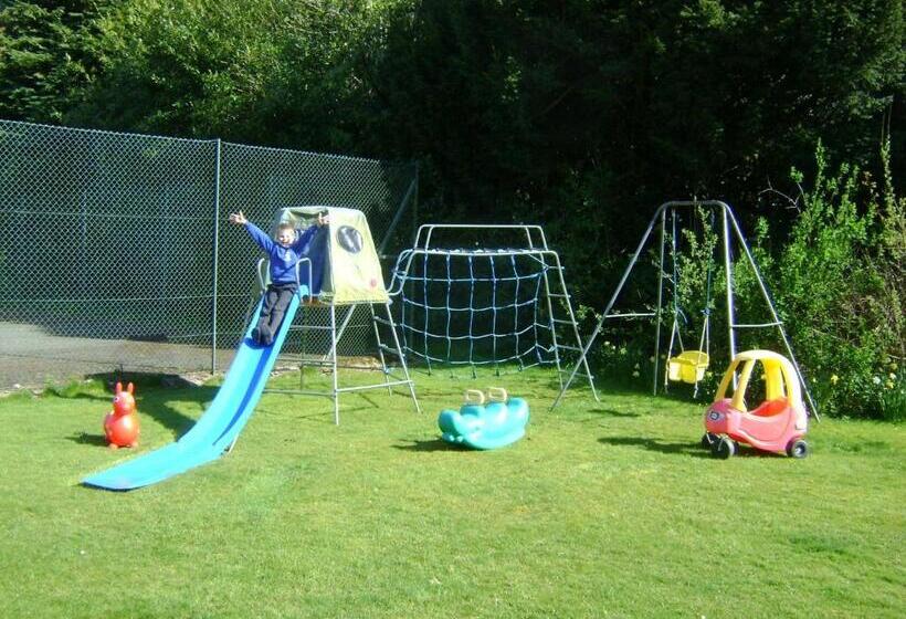 The Forest Country House B&b