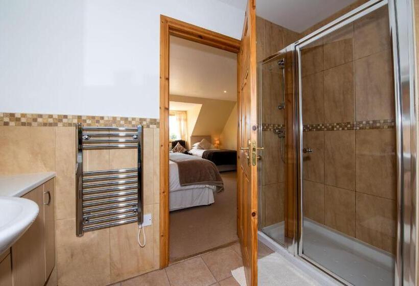 Tigh An Each B&b & Laggan Glamping