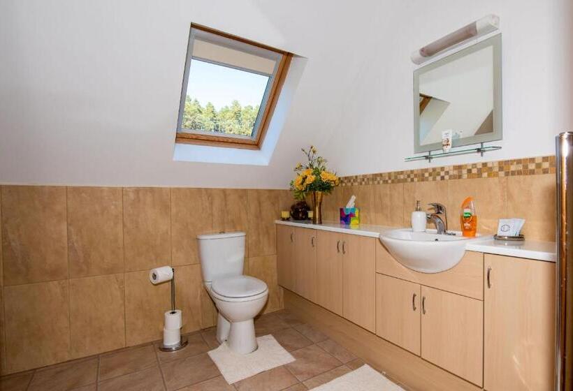 Tigh An Each B&b & Laggan Glamping