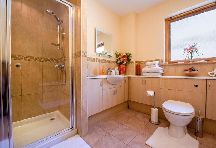 Tigh An Each B&b & Laggan Glamping