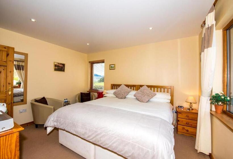 Tigh An Each B&b & Laggan Glamping