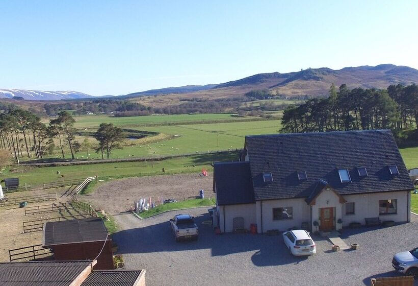 Tigh An Each B&b & Laggan Glamping