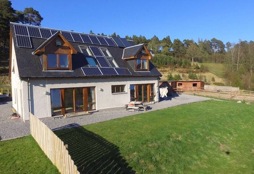 Tigh An Each B&b & Laggan Glamping