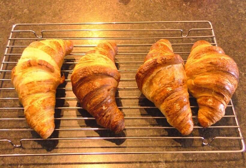 Tigh An Each B&b & Laggan Glamping