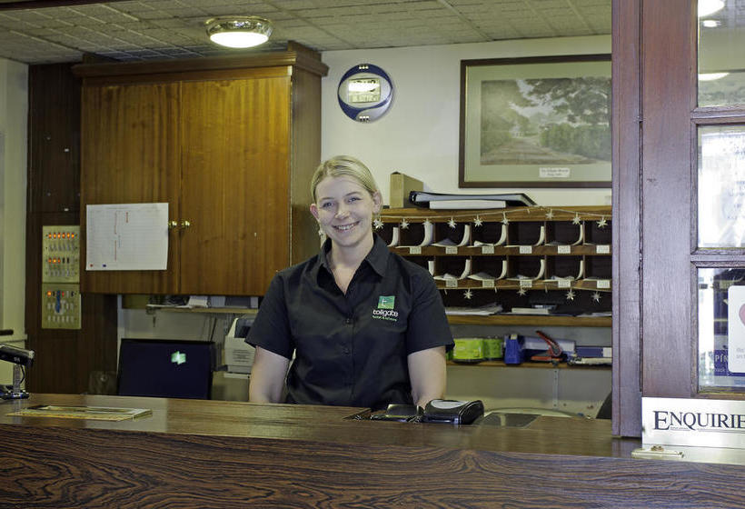 Tollgate Hotel And Leisure