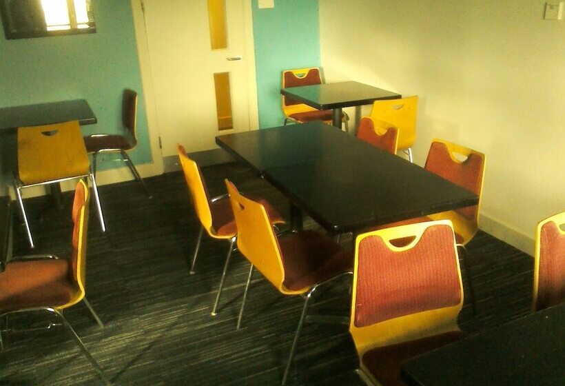 Yha Littlehampton   Hostel