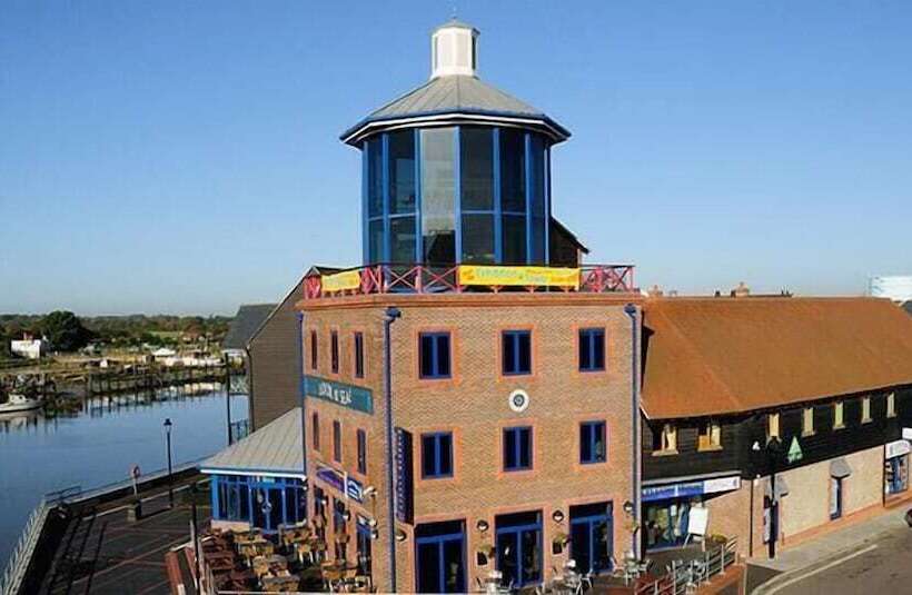 Yha Littlehampton   Hostel