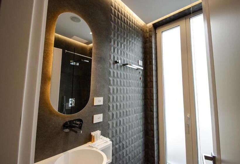 The Crown Boutique Hotel & Spa