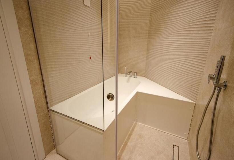 The Crown Boutique Hotel & Spa