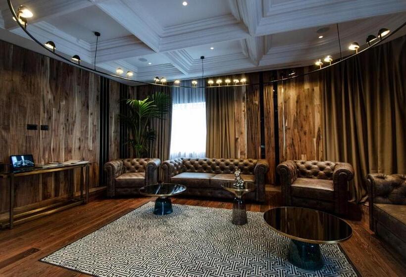 The Crown Boutique Hotel & Spa