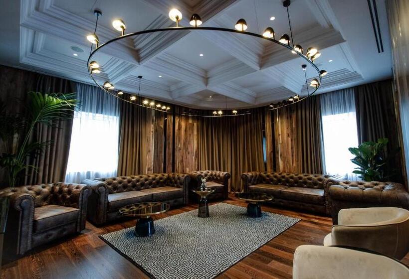 The Crown Boutique Hotel & Spa