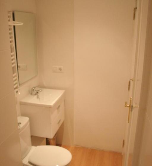 7 Moons Bed & Breakfast