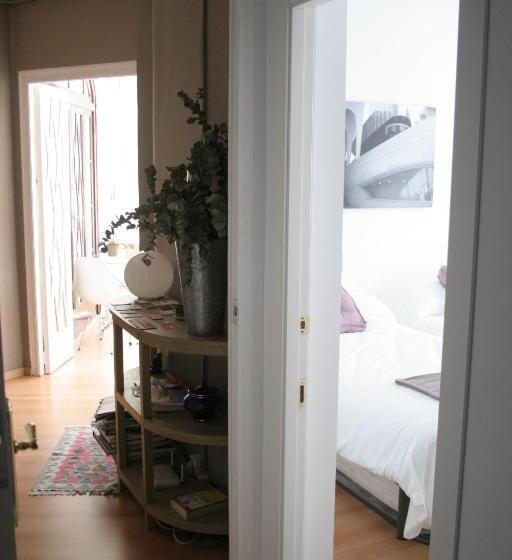 7 Moons Bed & Breakfast