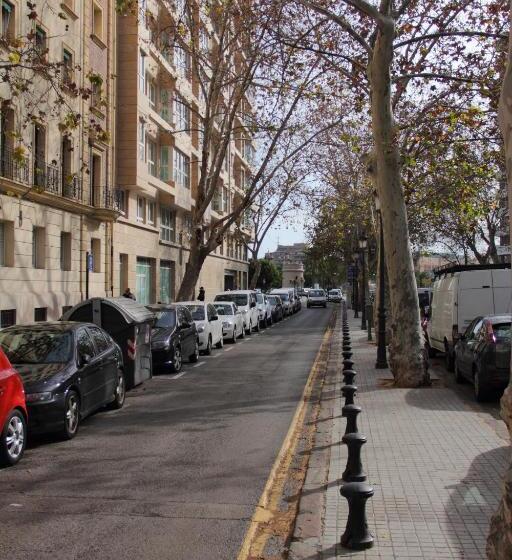 7 Moons Bed & Breakfast