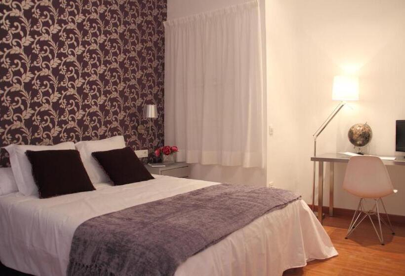 7 Moons Bed & Breakfast