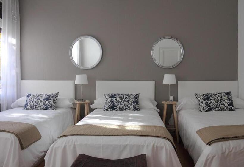 7 Moons Bed & Breakfast