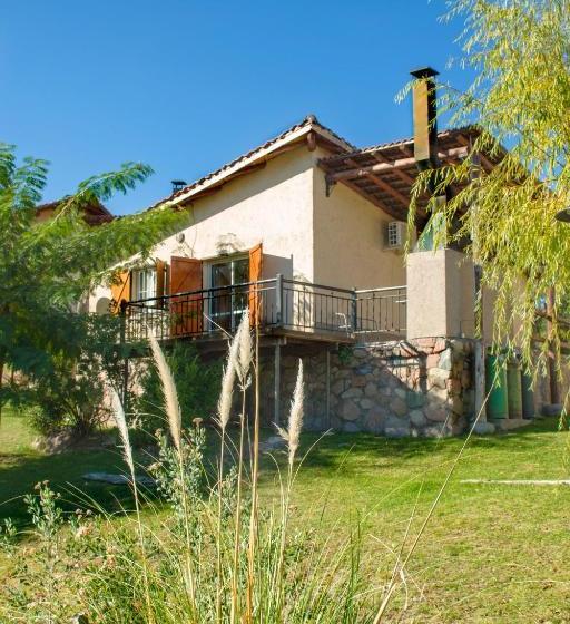 Hostel Aguilas De Piedra