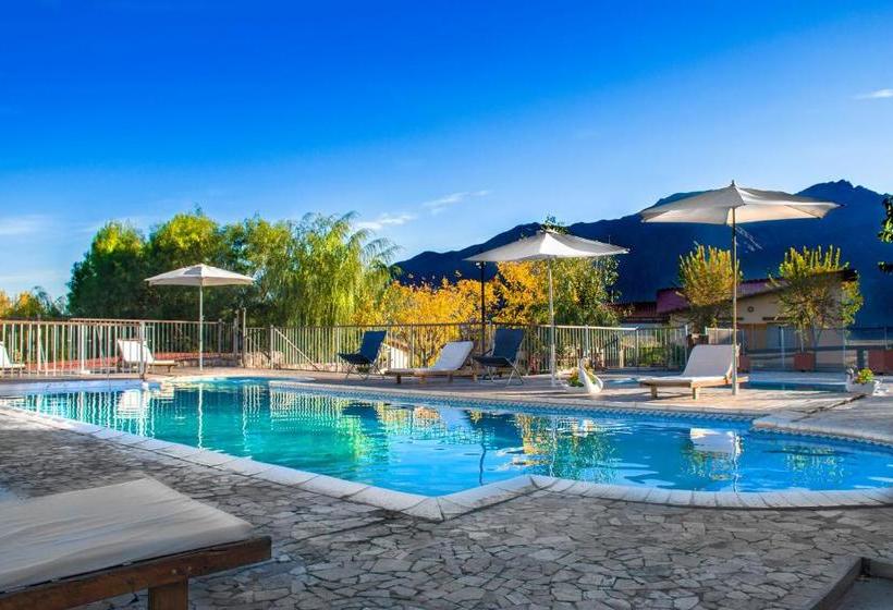 Hostel Aguilas De Piedra