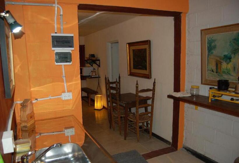 فندق صغير Alojamiento Goos