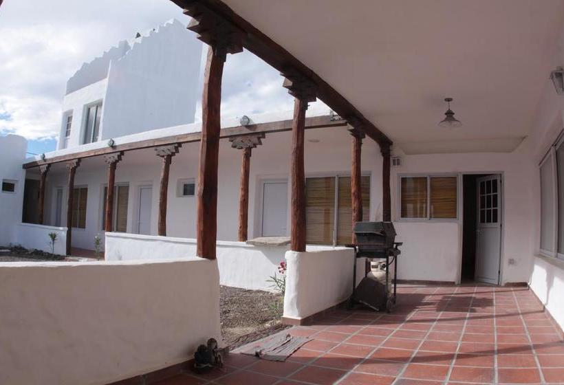 ユースホステル Desert Tracks Rancho