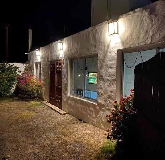 ユースホステル Desert Tracks Rancho