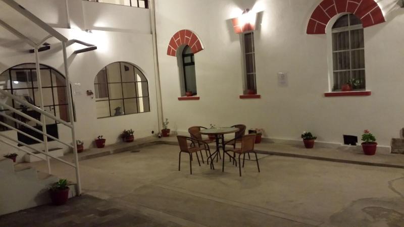 هاستل Heritage Inn