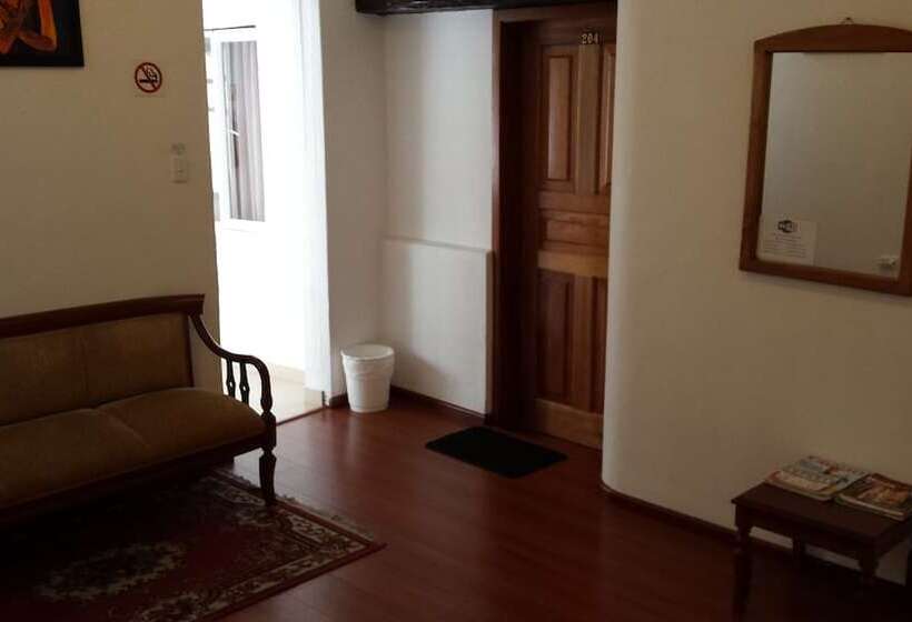 هاستل Heritage Inn