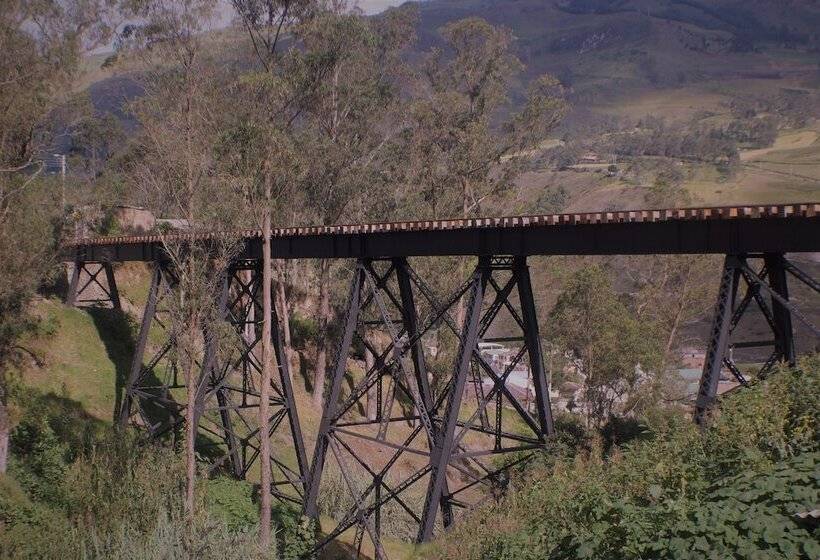 هاستل Hostal Gampala