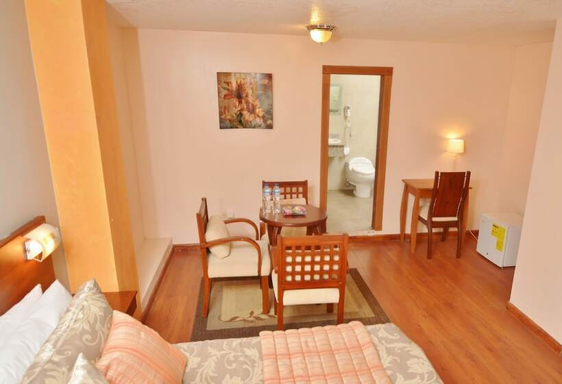 هاستل Hostal Gampala