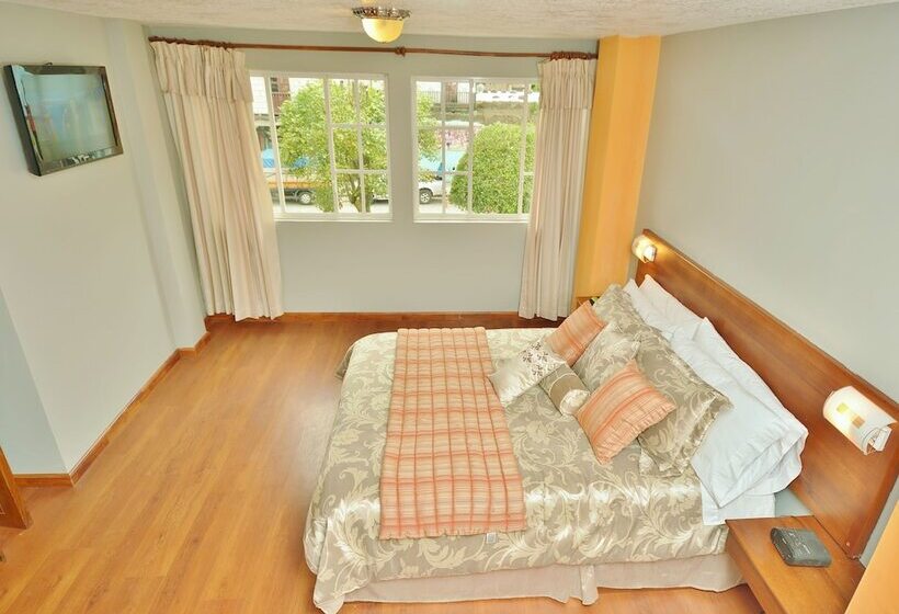 هاستل Hostal Gampala