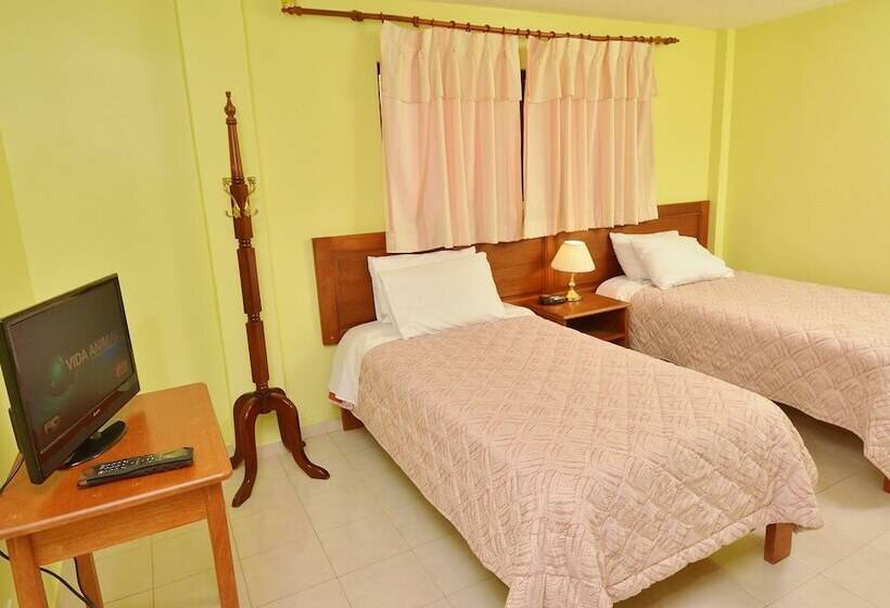 هاستل Hostal Gampala