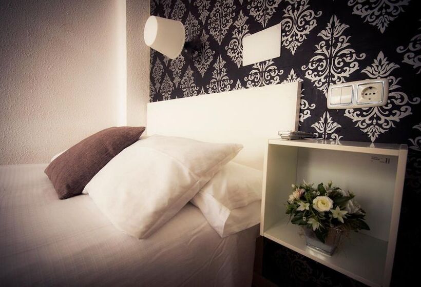 فندق صغير Hostal On Dormire Valencia