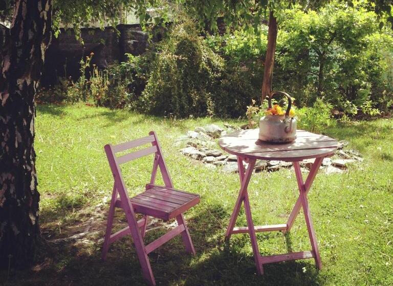 مبيت وإفطار Lago Argentino Hostel