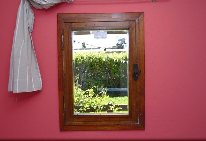 مبيت وإفطار Lago Argentino Hostel