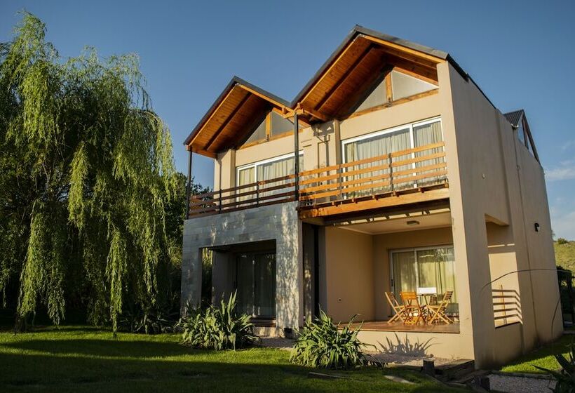 مبيت وإفطار Posada Y Spa Las Golondrinas