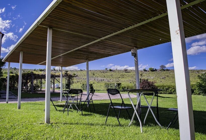 مبيت وإفطار Posada Y Spa Las Golondrinas