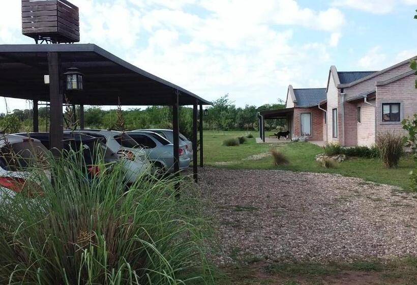 مبيت وإفطار Refugio Del Guira Guira