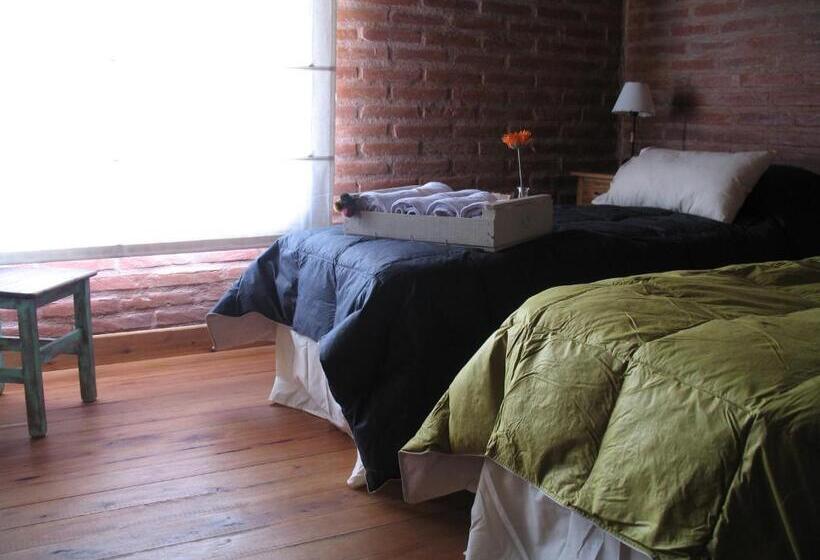 مبيت وإفطار Refugio Del Guira Guira