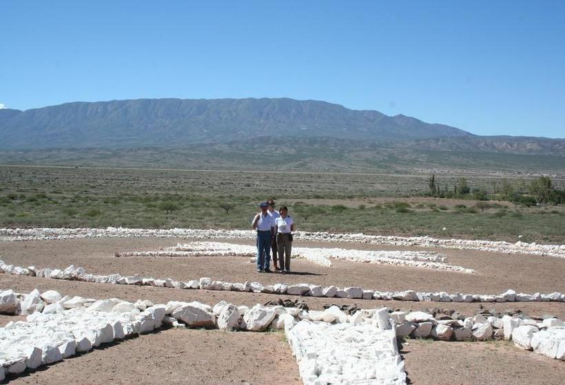 تختخواب و صبحانه Viracocha Art Hostel Cachi