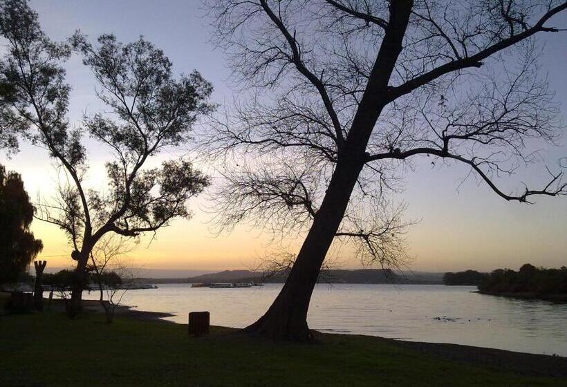 Casita De Piedra B&b