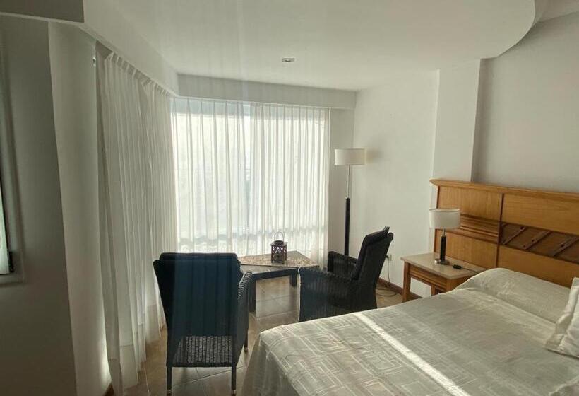 Costanera Mar Hotel & Suites