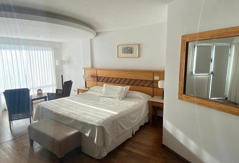 Costanera Mar Hotel & Suites