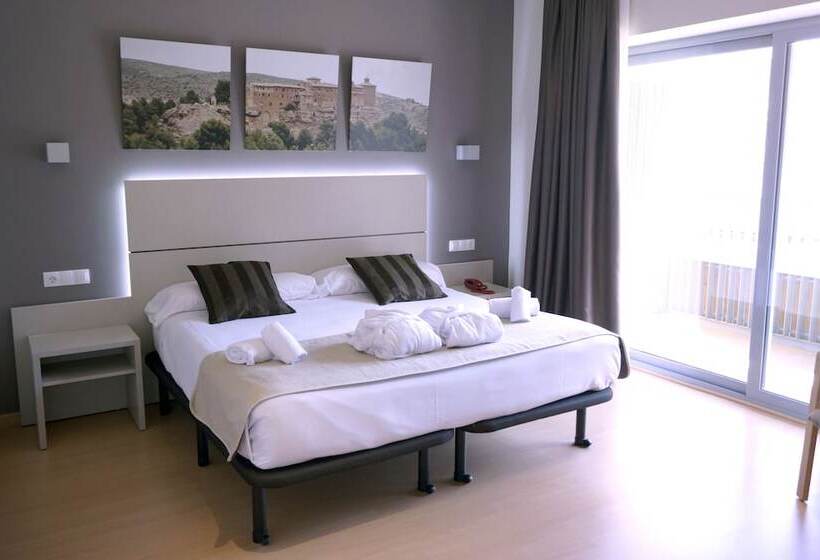 فندق Balneario De Ariño