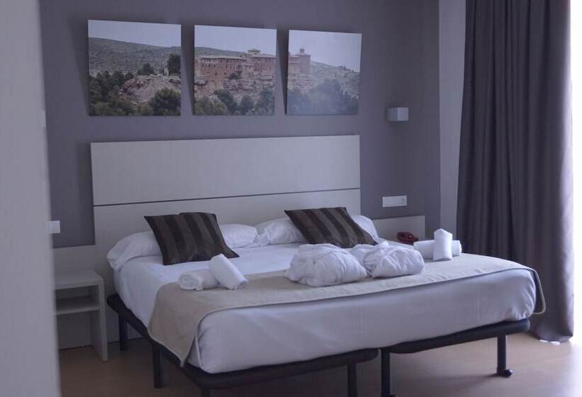 فندق Balneario De Ariño