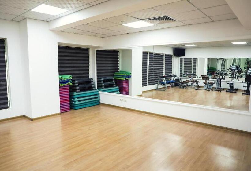 هتل Bokhtar Apart